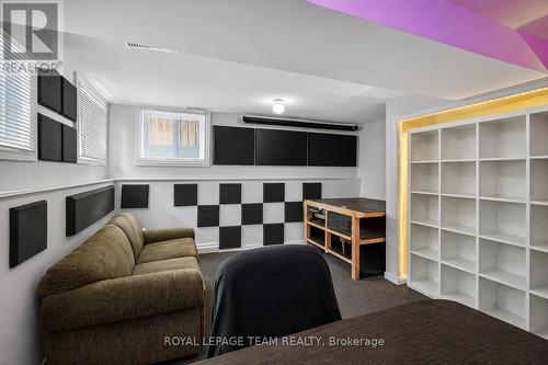 12 Lewis Street, Ottawa, ON - Indoor