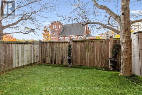 Back Yard - 3 - 120 Bronte Road, Oakville (Br Bronte), ON - Outdoor