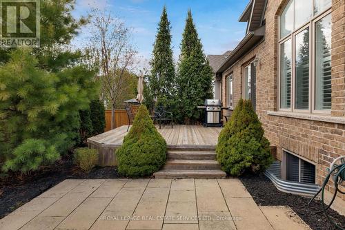 26 - 3353 Liptay Avenue, Oakville, ON - Outdoor