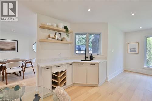 1340 Contour Drive, Mississauga, ON - Indoor