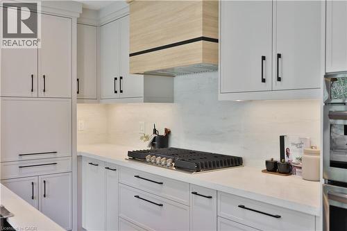1340 Contour Drive, Mississauga, ON - Indoor Photo Showing Kitchen With Upgraded Kitchen