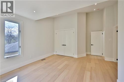 1340 Contour Drive, Mississauga, ON - Indoor Photo Showing Other Room