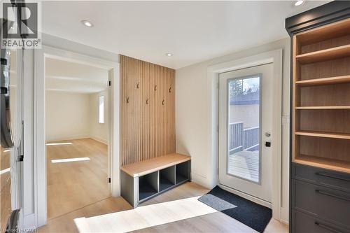1340 Contour Drive, Mississauga, ON - Indoor Photo Showing Other Room