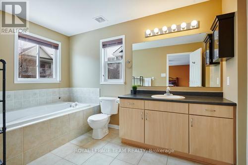 162 Redcliff Avenue, Ottawa, ON - Indoor Photo Showing Bathroom