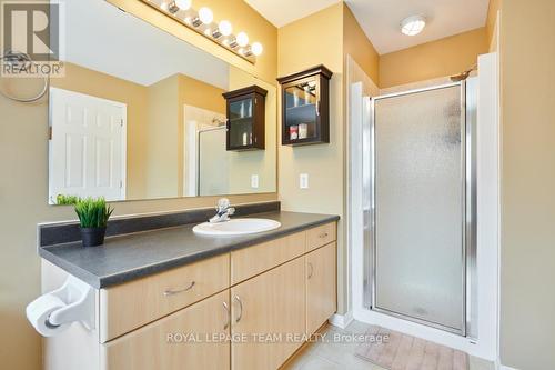 162 Redcliff Avenue, Ottawa, ON - Indoor Photo Showing Bathroom
