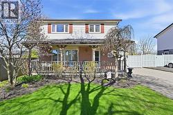 107 BILLINGTON Crescent  Hamilton, ON L8T 4R3
