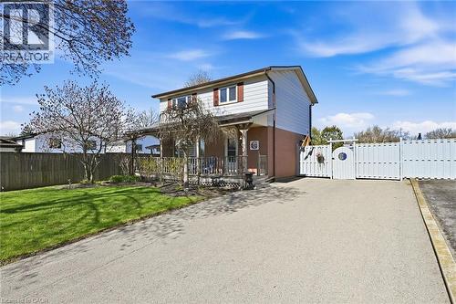 107 Billington Crescent, Hamilton, ON - Outdoor