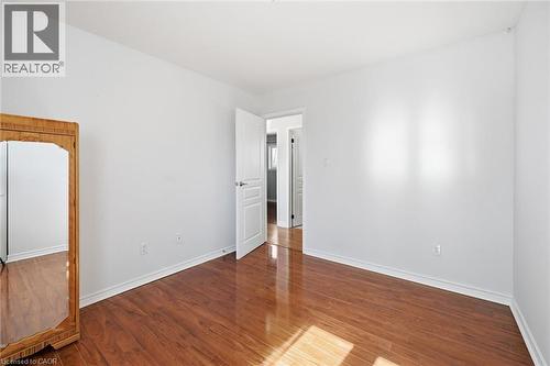 107 Billington Crescent, Hamilton, ON - Indoor Photo Showing Other Room