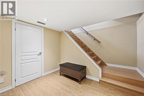 107 Billington Crescent, Hamilton, ON - Indoor Photo Showing Other Room