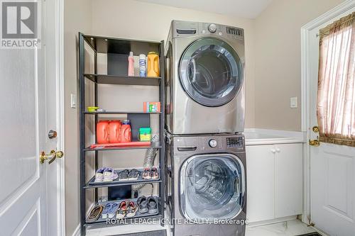 30 Streamline Drive, Brampton, ON - Indoor Photo Showing Laundry Room