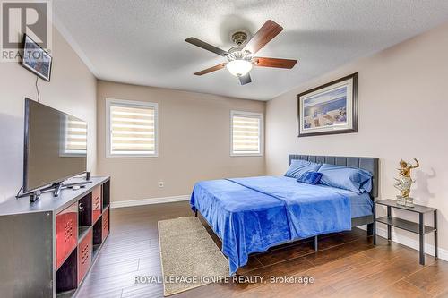 30 Streamline Drive, Brampton, ON - Indoor Photo Showing Bedroom