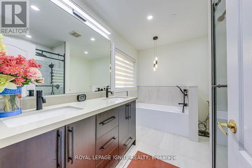 30 Streamline Drive, Brampton, ON - Indoor Photo Showing Bathroom
