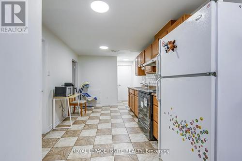 30 Streamline Drive, Brampton, ON - Indoor