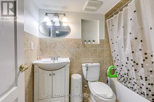 30 Streamline Drive, Brampton, ON - Indoor Photo Showing Bathroom