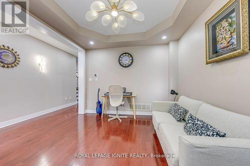 30 Streamline Drive, Brampton, ON - Indoor Photo Showing Other Room