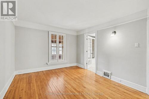 primary bedroom - 506 Wentworth Avenue, Ottawa, ON - Indoor Photo Showing Other Room