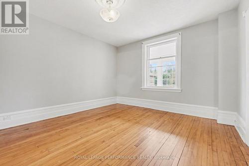 front living room - 506 Wentworth Avenue, Ottawa, ON - Indoor Photo Showing Other Room