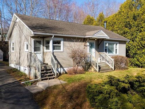 17 Comeau Avenue  Kentville, NS B4N 1P5
