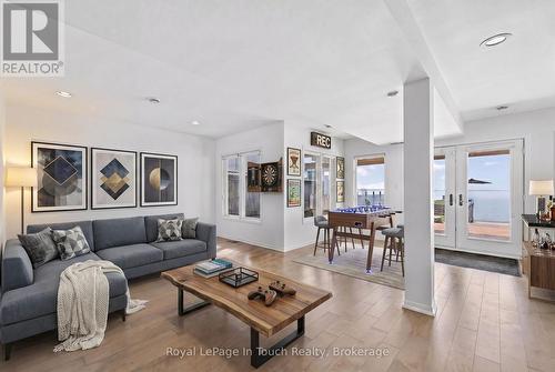 Virtually Staged - 32 Tiny Beaches Road S, Tiny, ON - Indoor Photo Showing Living Room