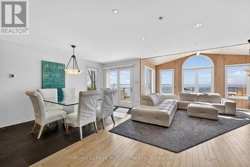 32 Tiny Beaches Road S, Tiny, ON - Indoor