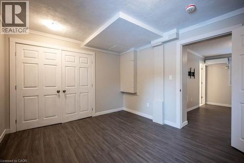 34 Burn Place Unit# 5, Kitchener, ON - Indoor Photo Showing Other Room