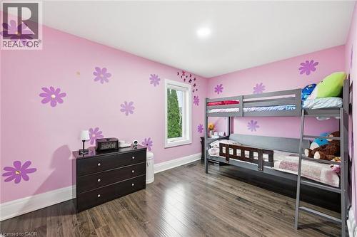 Good sized bedrooms - 46 Mayflower Avenue, Hamilton, ON - Indoor Photo Showing Bedroom