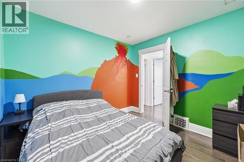 46 Mayflower Avenue, Hamilton, ON - Indoor Photo Showing Bedroom