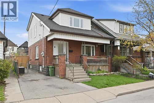 On property parking - 46 Mayflower Avenue, Hamilton, ON - Outdoor