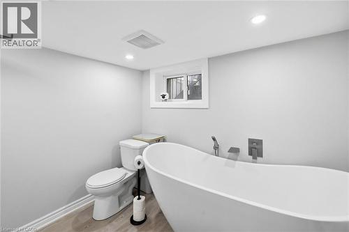 Relax in your 5 piece bath! - 46 Mayflower Avenue, Hamilton, ON - Indoor Photo Showing Bathroom