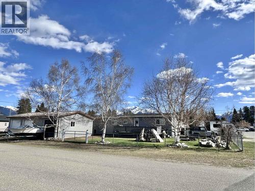 41 CEDAR STREET  Valemount, BC V0E 2Z0