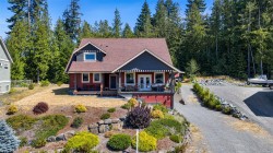 263 Tal Rd Lake Cowichan, BC V0R 2G0