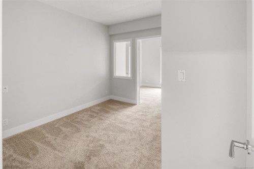 #113-1400 Lynburne Pl, Langford, BC - Indoor Photo Showing Other Room