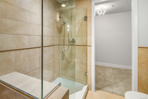 #113-1400 Lynburne Pl, Langford, BC - Indoor Photo Showing Bathroom