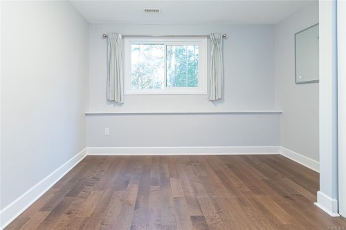 2660 Macdonald Dr East, Saanich, BC 