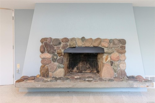 2660 Macdonald Dr East, Saanich, BC 