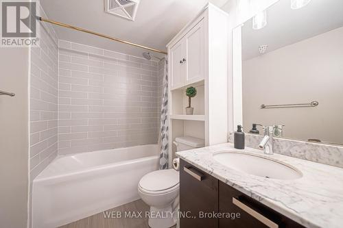 205 - 36 Lisgar Street, Toronto, ON - Indoor Photo Showing Bathroom