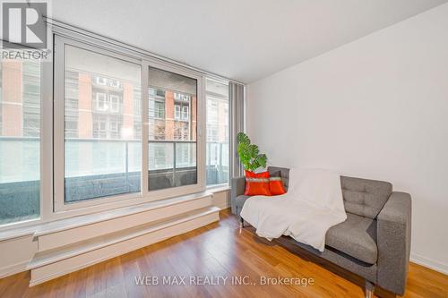 205 - 36 Lisgar Street, Toronto, ON - Indoor