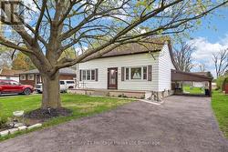 69 BEE STREET Woodstock (Woodstock - South), ON N4S 3Z2