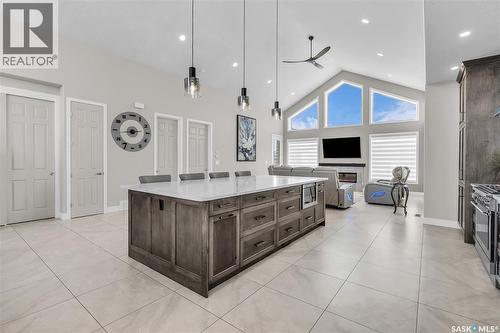 7 Loewen Court, Warman, SK - Indoor Photo Showing Kitchen With Upgraded Kitchen