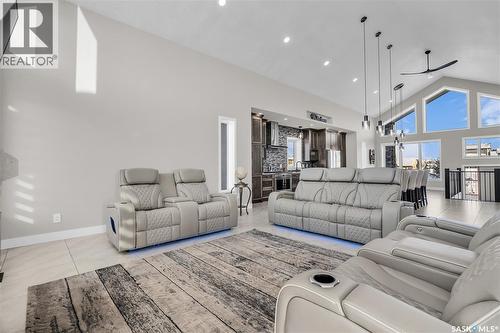 7 Loewen Court, Warman, SK - Indoor Photo Showing Living Room