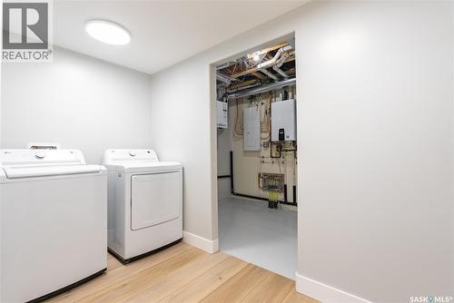 7 Loewen Court, Warman, SK - Indoor Photo Showing Laundry Room