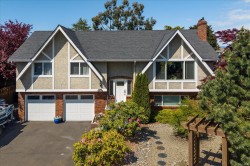 1583 Juan De Fuca Blvd Parksville, BC V9P 1Y2