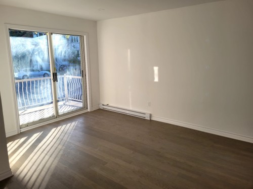 Living Room - 1945 Rue De Beaurivage, Montréal (Mercier/Hochelaga-Maisonneuve), QC - Indoor Photo Showing Other Room