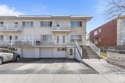 6220  - 6222A Rue de Lachenaie Montréal (Saint-Léonard), QC H1S 1P3