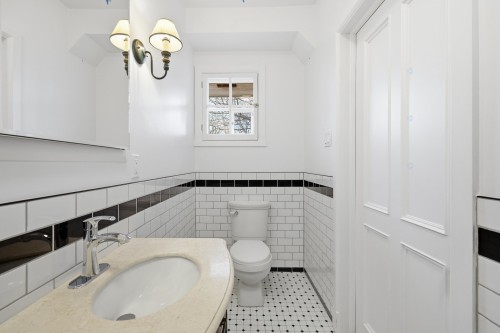 Bathroom - 47 Ch. Ozias-Leduc, Mont-Saint-Hilaire, QC - Indoor Photo Showing Bathroom