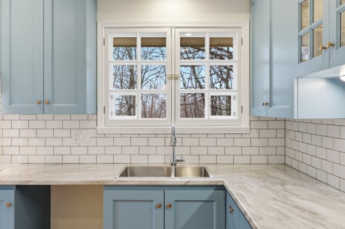 Kitchen - 47 Ch. Ozias-Leduc, Mont-Saint-Hilaire, QC - Indoor Photo Showing Kitchen With Double Sink