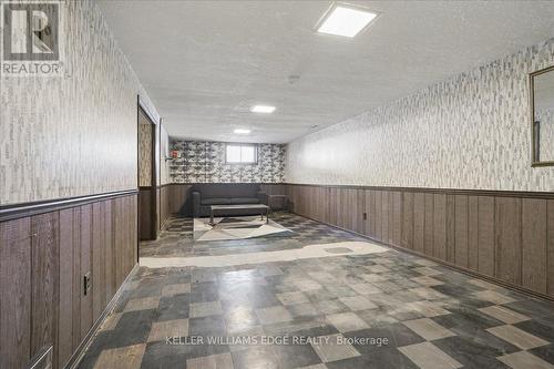 2117 Edinburgh Drive, Burlington, ON - Indoor Photo Showing Other Room