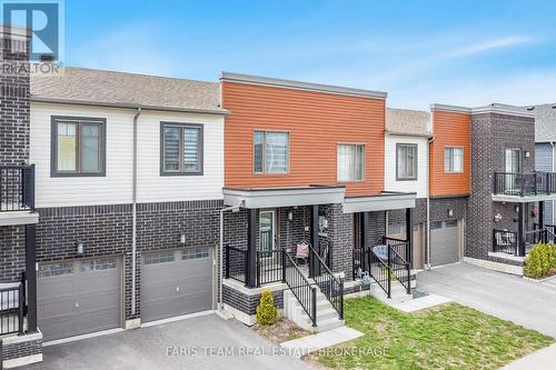60 BROWN BEAR STREET  Barrie, ON L9J 0H8