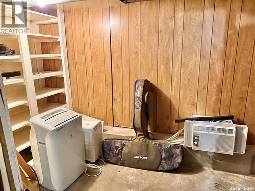 115 Carl Erickson Avenue E, Shell Lake, SK - Indoor Photo Showing Laundry Room