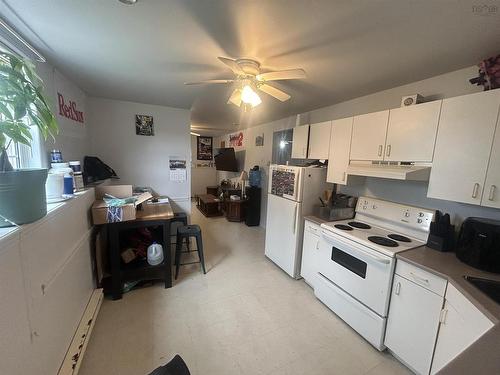 2 Pine Ridge Rd, Lower South River, NS 
